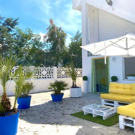 Puntamare House